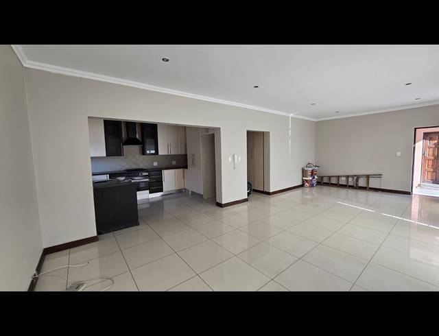 12 BEDROOM FREEHOLD FOR SALE IN WINCHESTER HILLS